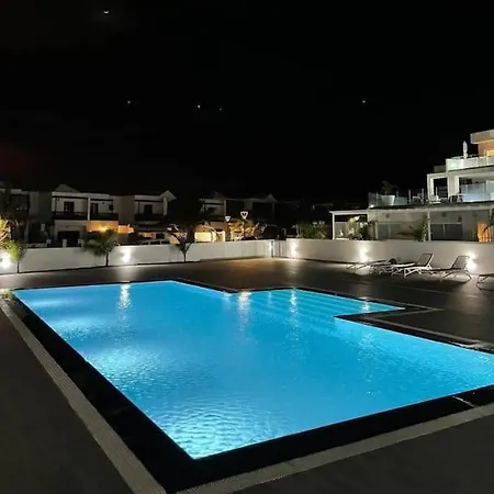 Aguamarina Senator Apartment
